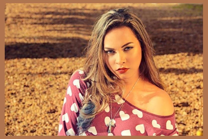 Julie Unique